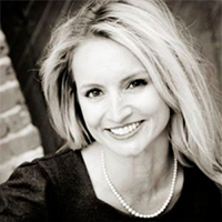 Amy Mekelburg headshot