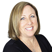 Karen Castro headshot